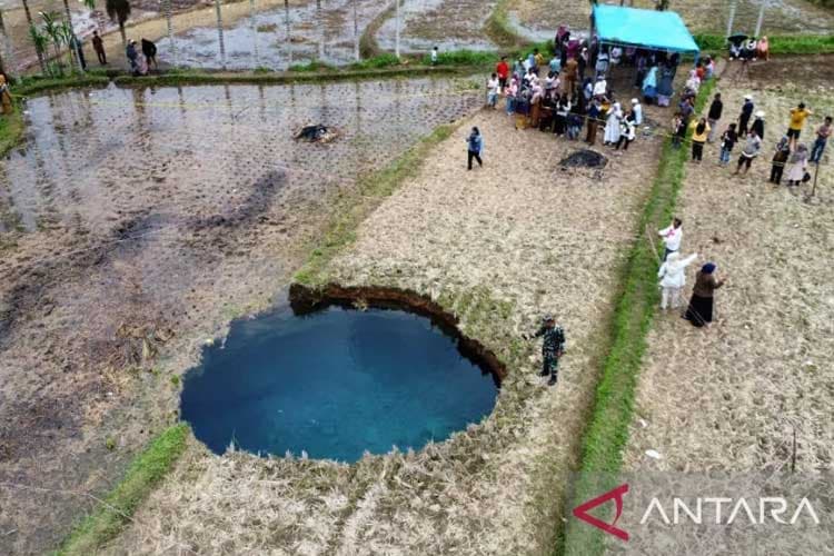 BRIN Ingatkan Masyarakat Mewaspadai Tanda-tanda Kemunculan Sinkhole