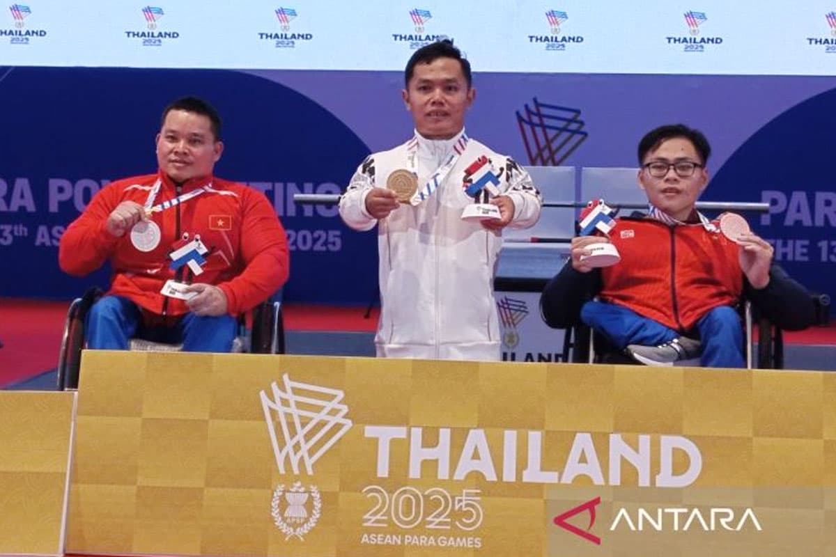 Hilman Sumbang Emas Perdana Para Powerlifting Indonesia di ASEAN Para Games 2025 Thailand