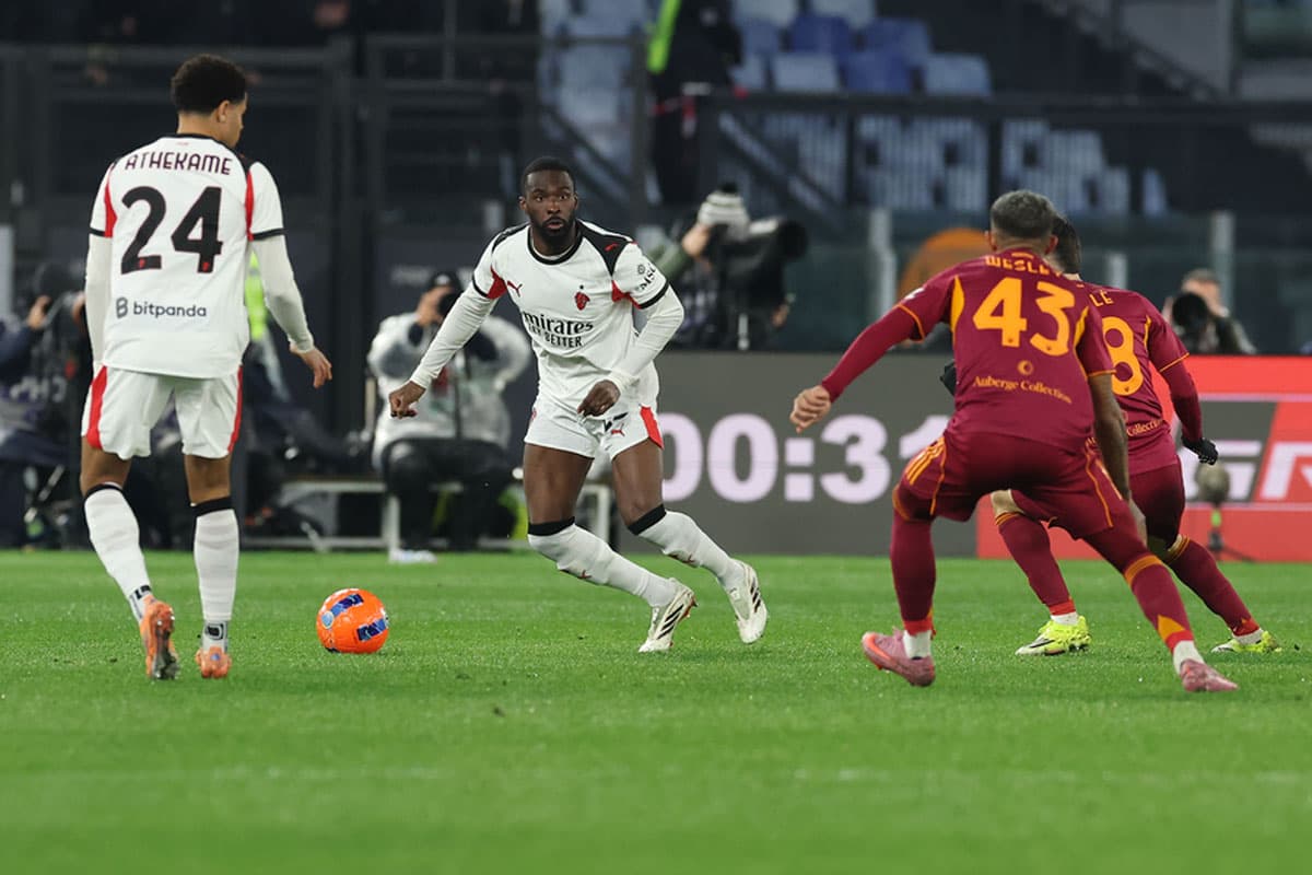 AS Roma Tahan AC Milan, Inter Kian Menjauh di Puncak Klasemen Serie A